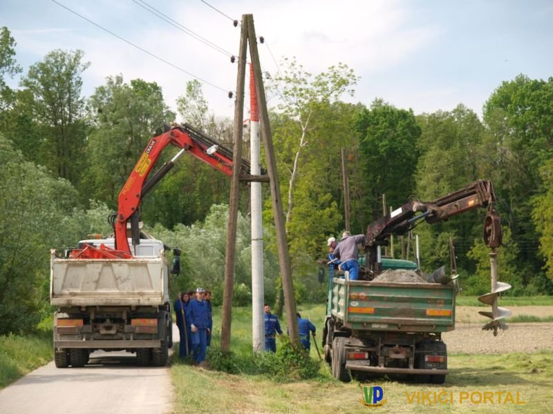 Zamjena starih drvenih sa betonskim banderama