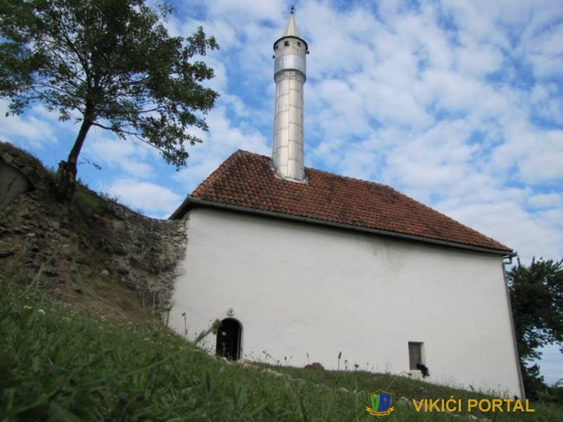 Obnovljena džamija na starom gradu Šturlić