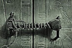 Pečat grada mrtvih na prvim vratima